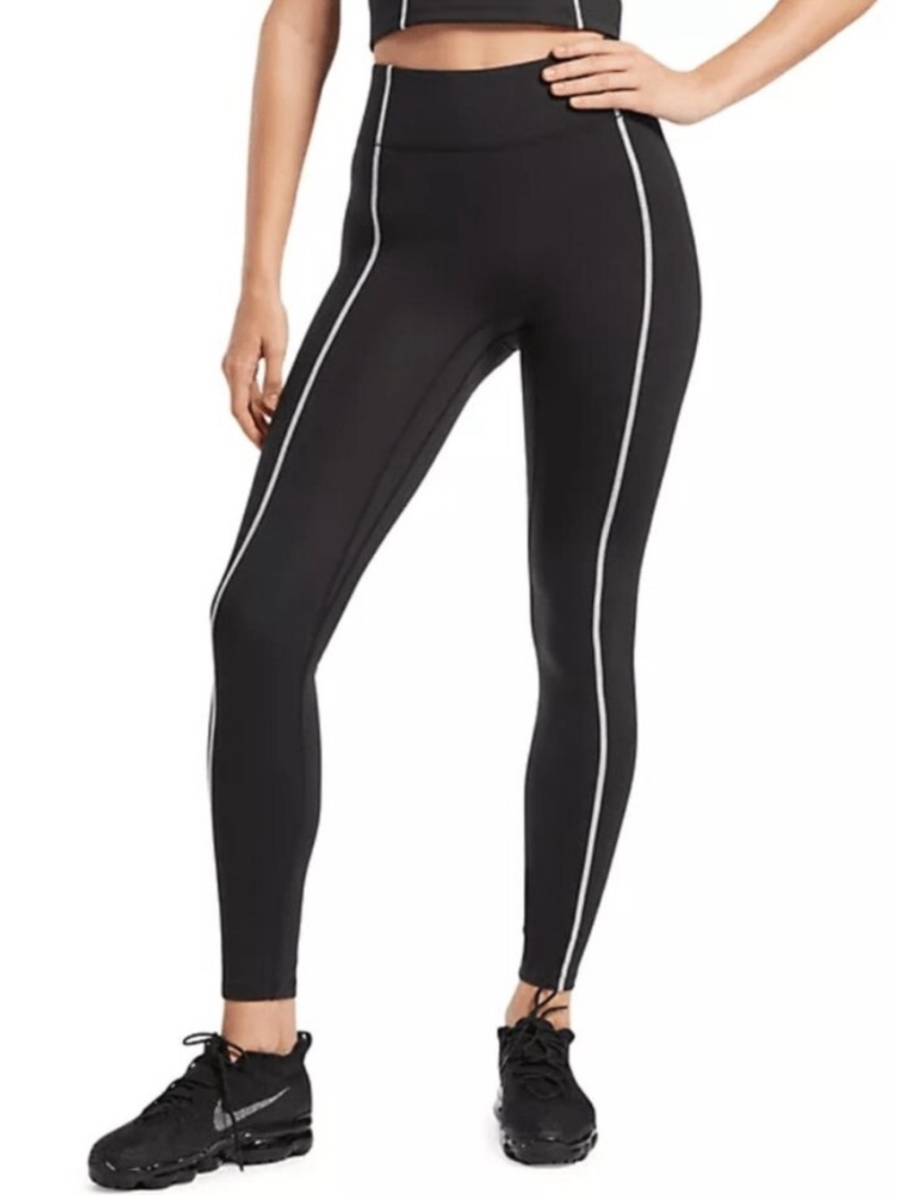Bandier Center Stage Legging Bra Set